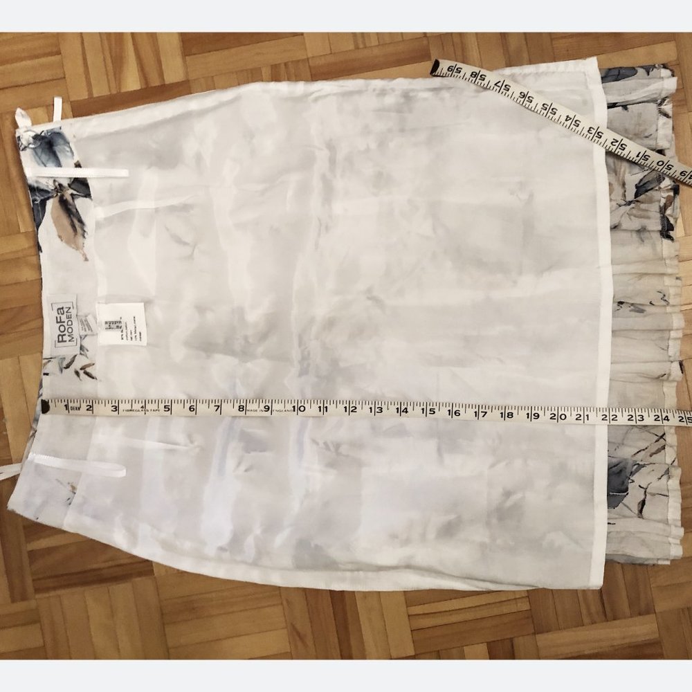 Floral Knee Length Skirt - Picture 15 of 15